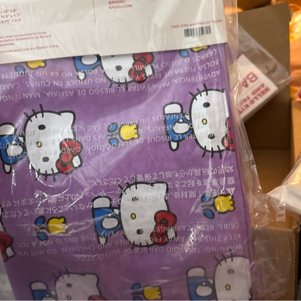 Hello Kitty and friends floral go pouch set NWT - Picture 6 of 6